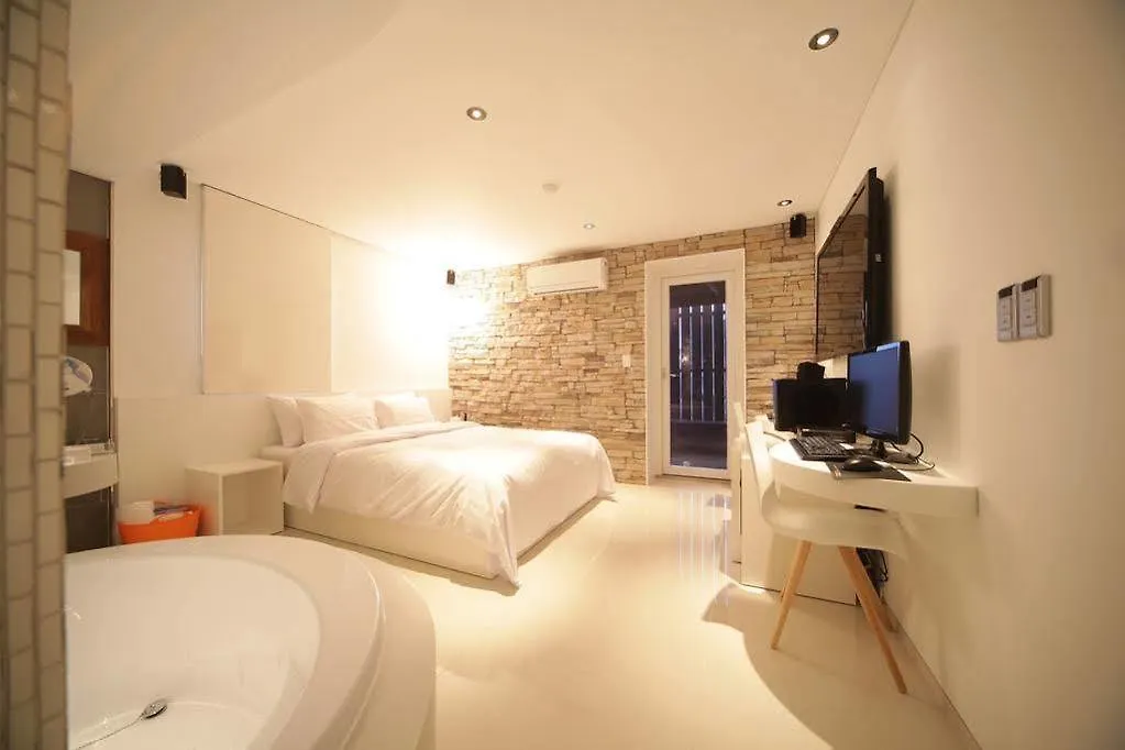 Motel Hotel Pop Jongno Seoel